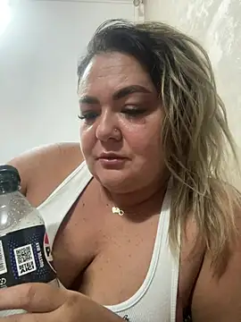 MikyVesela webcam