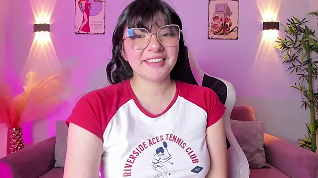 Seraphine_18 webcam