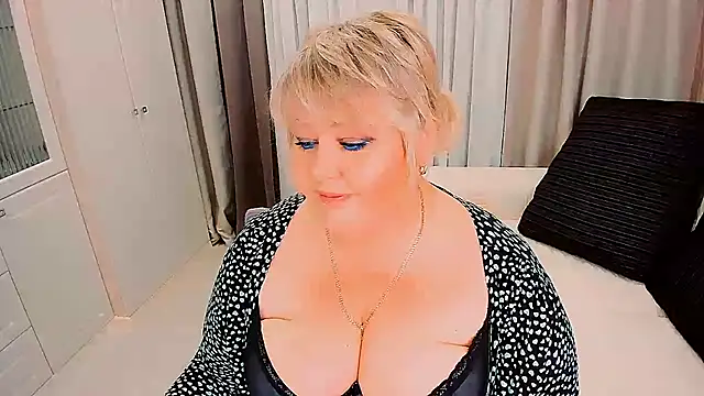 BIGTITSBBW