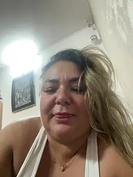 MikyVesela webcam