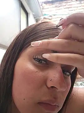 MishRaven webcam
