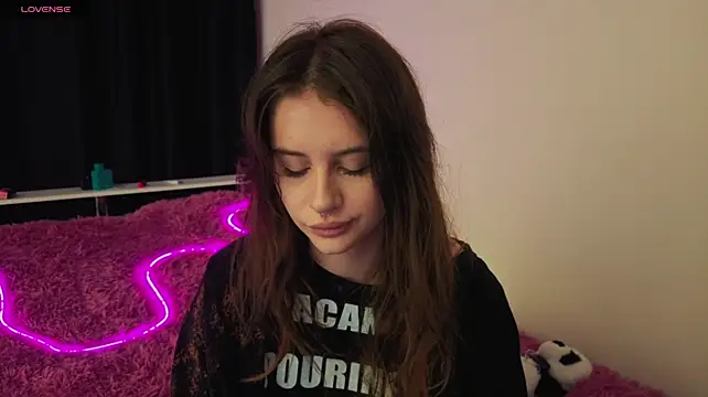 evvaavve live cam on StripChat