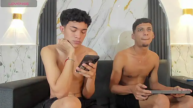 Yeff_26 live cam preview