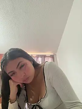 angell_cooper8 🚞 naked webcam chat