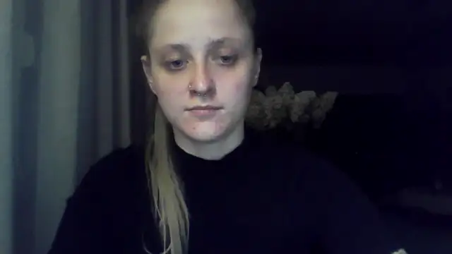 LeaWetGirl webcam