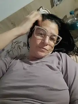 Camilegaucha live cam on StripChat