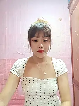 Lucky_lucky2k live cam on StripChat