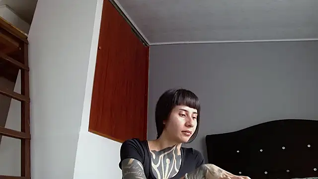 Emilia_1995 webcam