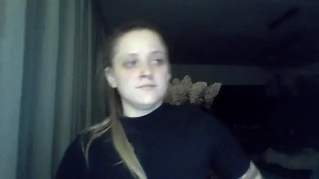 LeaWetGirl webcam