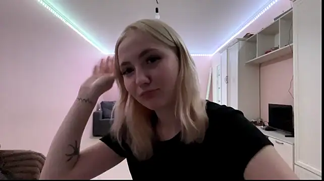 AnnitaNumga live cam on StripChat