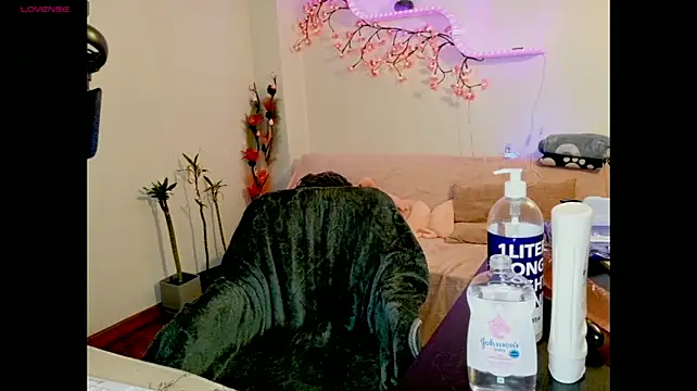 le modèle SimplySabrina99 est en webcam porno dans un show sur le site stripchat, il possède les tags suivants: couples,austrian,best,big-ass,big-tits,cam2cam,cheap-privates,cock-rating,dildo-or-vibrator,dirty-talk,doggy-style,european,fingering,foot-fetish,german,hd,humiliation,interactive-toys,massage,masturbation,oil-show,recordable-privates,recordable-publics,s