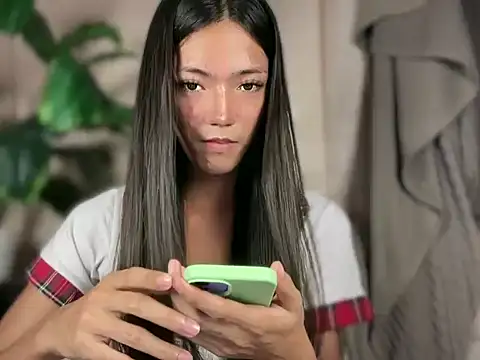 slimladyxoxo (T young) - HIT MY GOAL AND I CUM IN PUBLIC <3