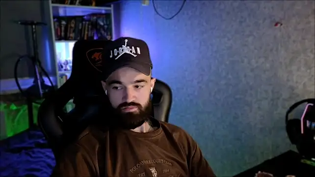 _Serious_Man webcam