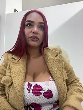 Sara-77 live cam on StripChat