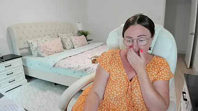 Vika73 🥜 sex chat