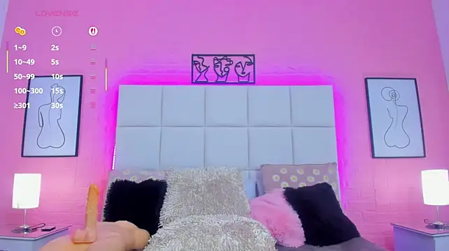charlotte_kisss webcam