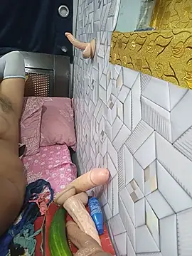 tina8th live cam on StripChat