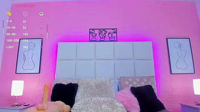 charlotte_kisss webcam