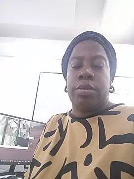 nefertiti_ebony webcam