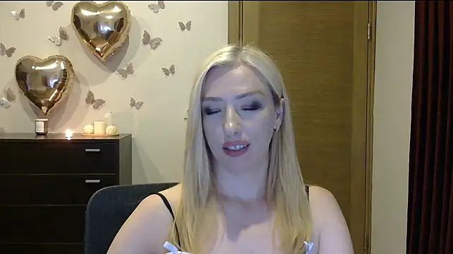 Wild_Silk_Desire webcam