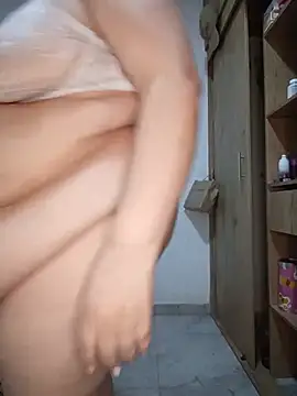 Julieta_BBW webcam