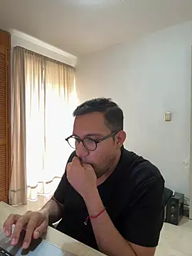 AdrianGarcia89 webcam