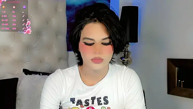 Valentiina_Foxx webcam