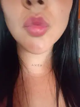 Lupita74 webcam