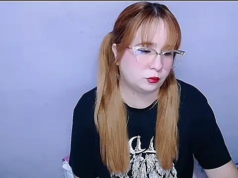 SubLayla01 webcam