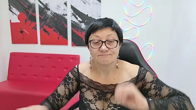 EmilyL0ve webcam