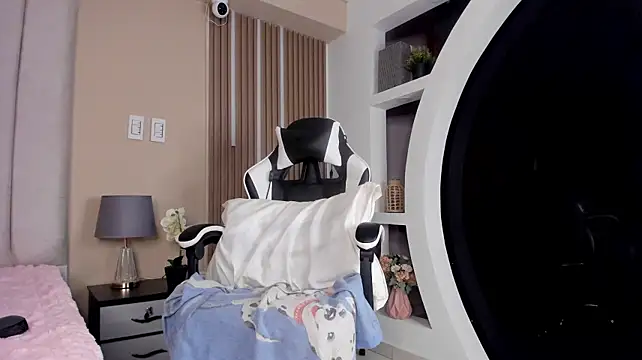 CataleyaMoon_ webcam