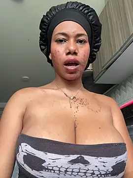 LiaBellamy webcam