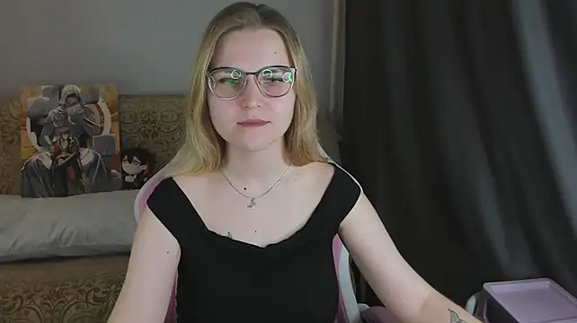 MissBrightShine webcam