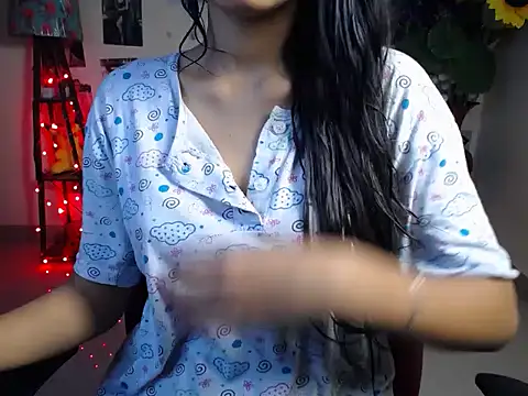 sweety_gaur live cam on StripChat