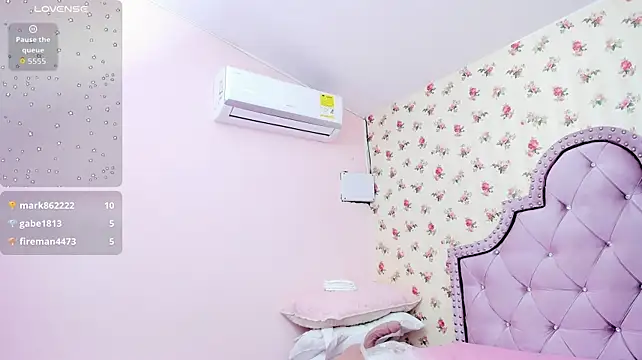 crystal_watson0 live cam on StripChat