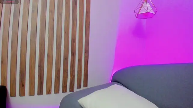 CatalinaSantana1_ live cam on StripChat