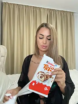 KirstieVegas webcam