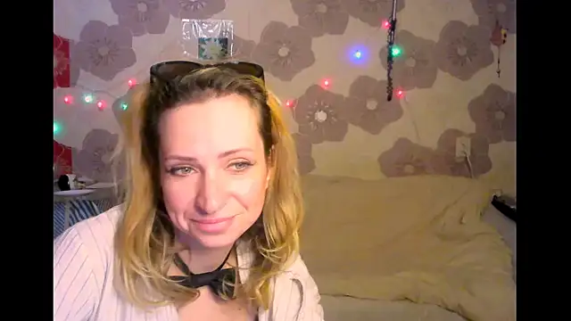Queen_Daenerys webcam