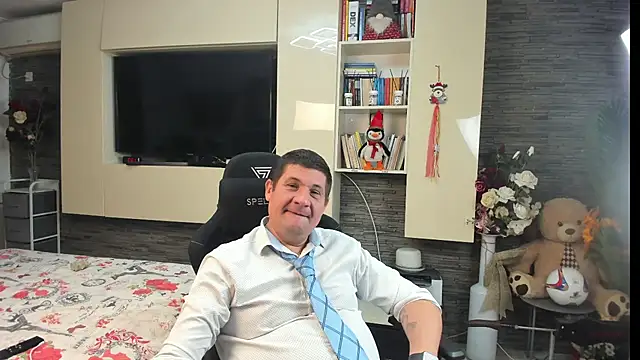 SpartacusDaddy48 webcam