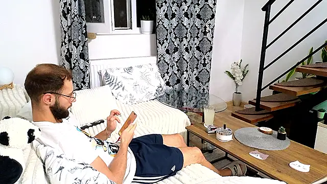RyanStorm_ webcam