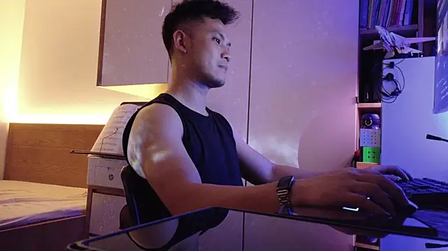 OnlyMan90 webcam