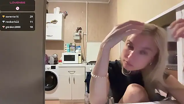 AngelJeni live cam on StripChat