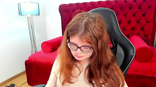 ChloeHalses webcam