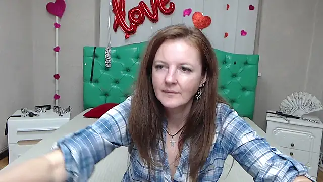 MeganPirs live cam on StripChat
