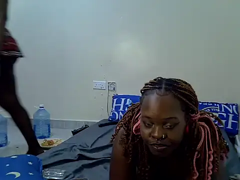 sexybaddies20 webcam