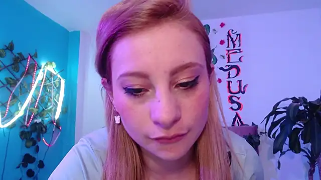 Barbie__sweet live cam on StripChat