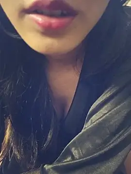 _Sexy_Lilly_ live cam on StripChat