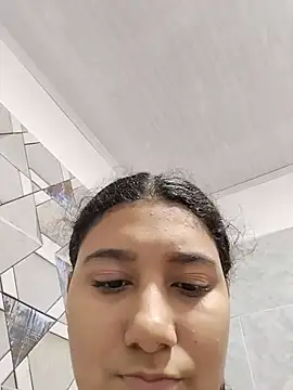 Sara_y_Amy live sex cam