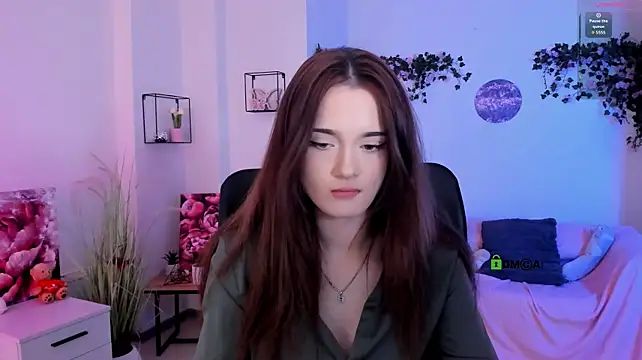 liana_kisses webcam