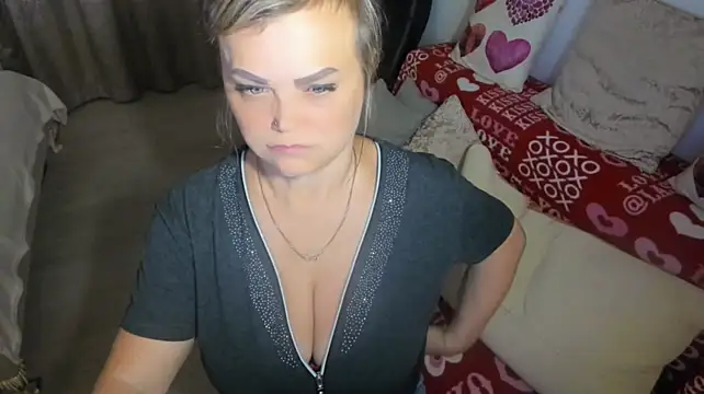 MildMature live cam on StripChat
